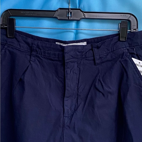 Frank & Eileen WATERFORD Walking Short ITALIAN PERFORMANCE LINEN size: 10 Navy - Picture 6 of 16